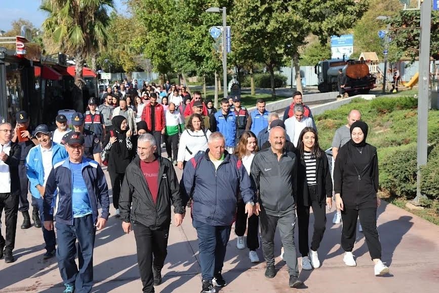 Gebze’de Dünya Yürüyüş Günü Etkinliği Düzenlendi