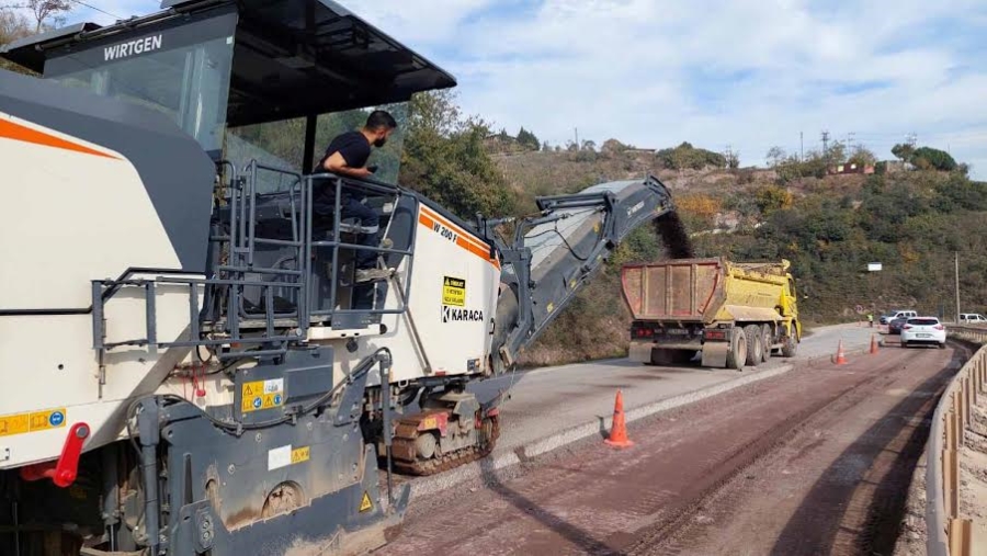 Körfez İlimtepe yolu asfaltlanıyor