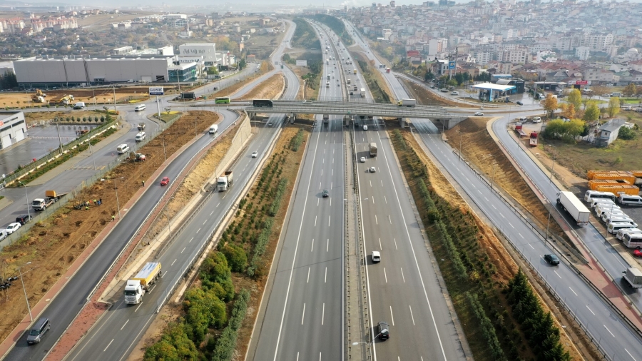 TEM’in Gebze güzergâhı yeşile bürünüyor