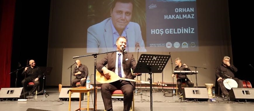 Orhan Hakalmaz türkülerini  Gebzeli Öğretmenlere Söyledi