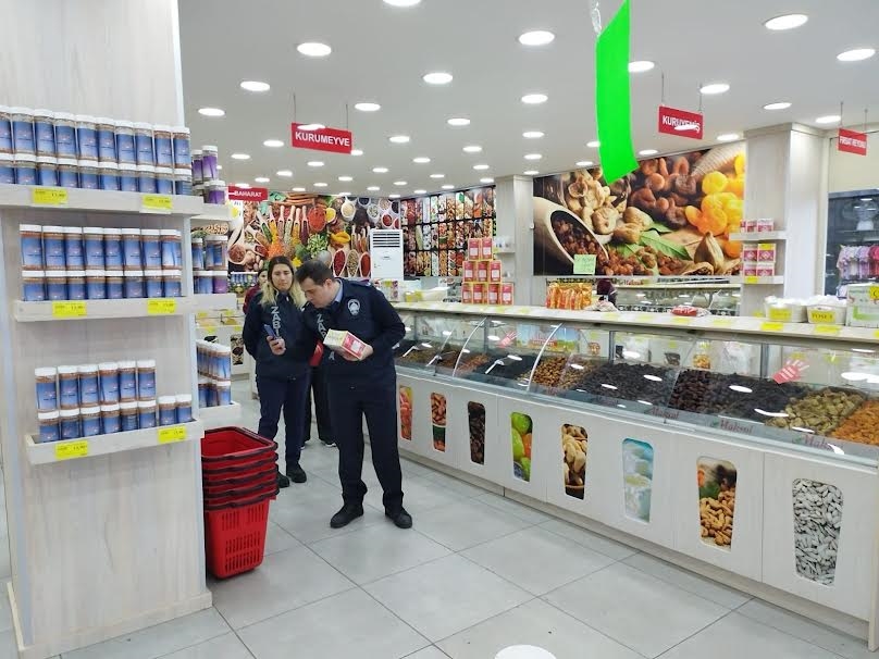 Gebze Zabıtasından Yılbaşı Denetimleri   