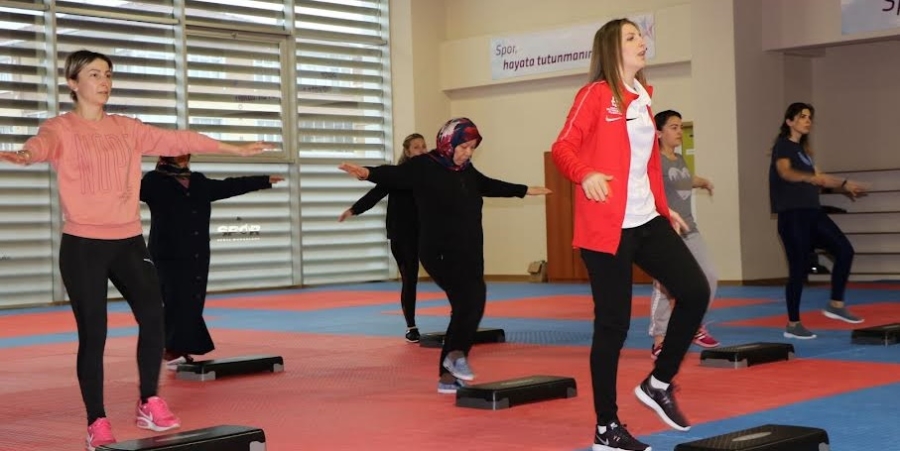 Büyükşehir’le 17 bin kişi zumba yaptı