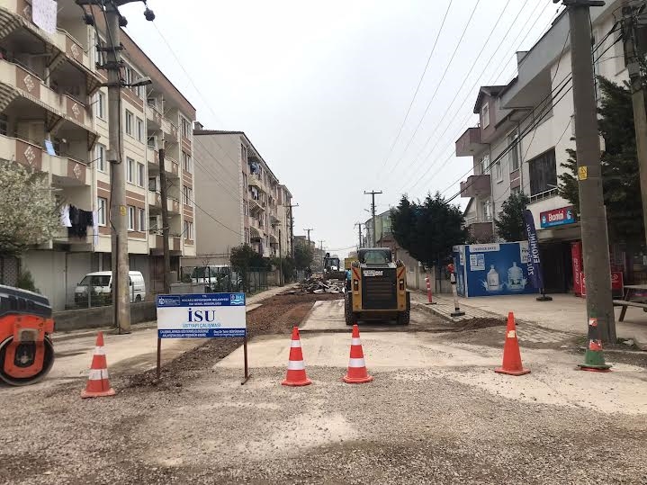 İSU, DERİNCE’DE YOĞUN ÇALIŞMALAR YAPIYOR