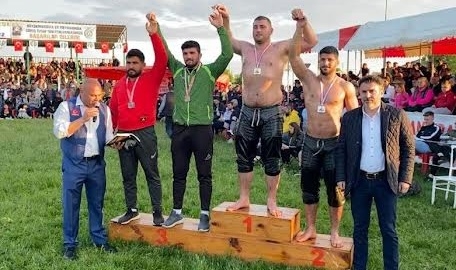 Başaltı boyunda kürsünün tamamı Kocaeli’nin