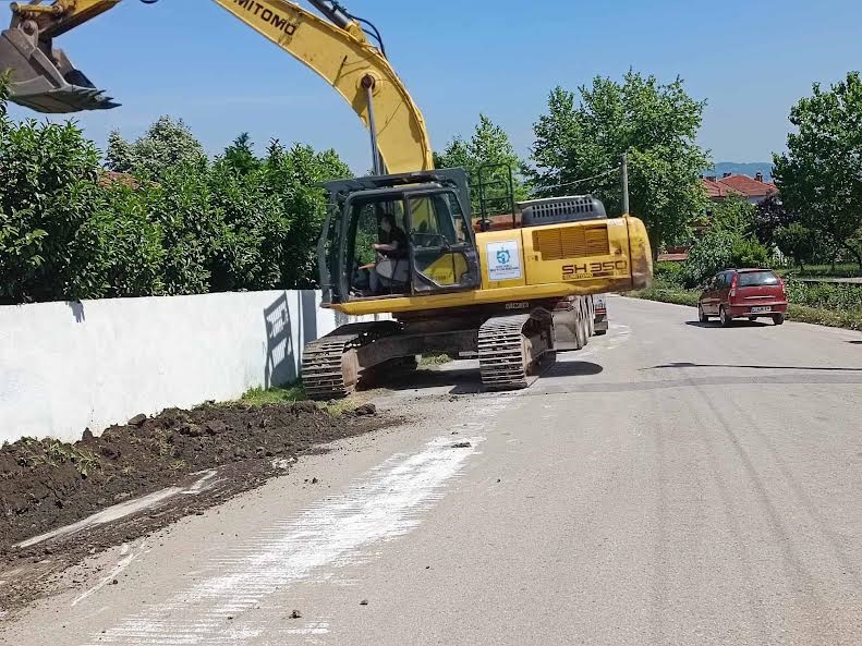 Üstyapı çalışmaları yapılıyor   