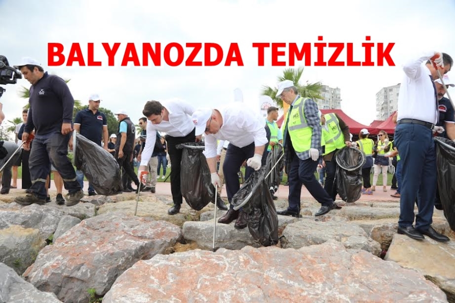 Balyanoz Koyu’nda deniz temizliği