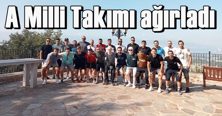A Milli Takımı ağırladı
