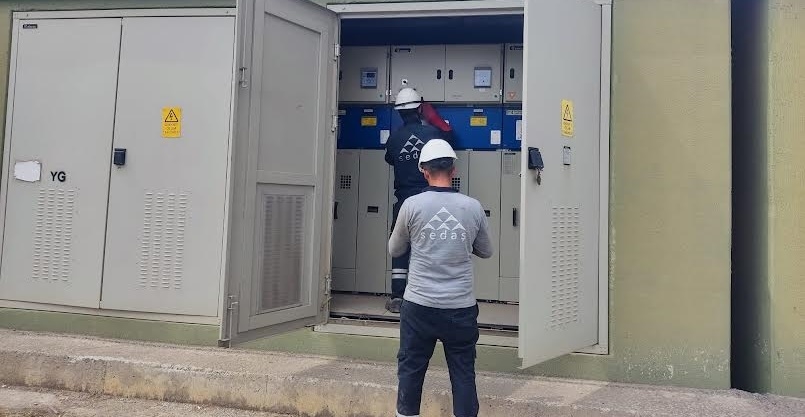 SEDAŞ’ın Gebze’deki hat bakım çalışması aralıksız sürüyor