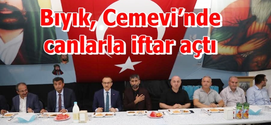 Bıyık, Cemevi’nde canlarla iftar açtı
