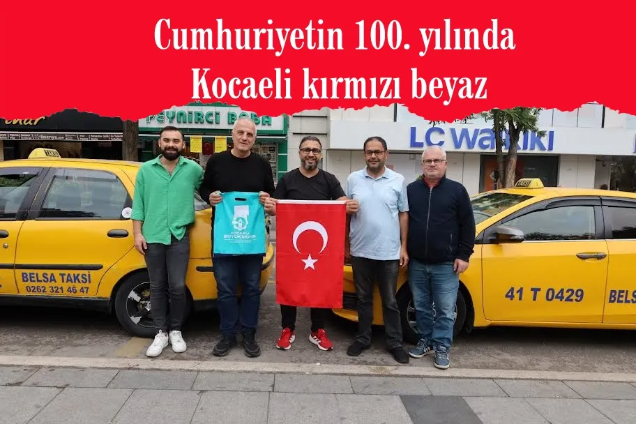 Cumhuriyetin 100. yılında Kocaeli kırmızı beyaz
