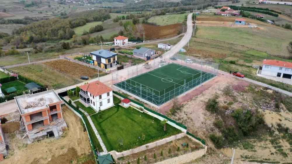Büyükşehir’den köylere futbol sahası