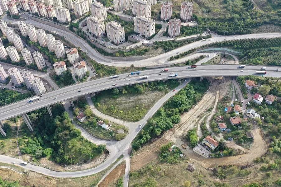Büyükşehir’den Wilcynski Caddesi’ne neşter