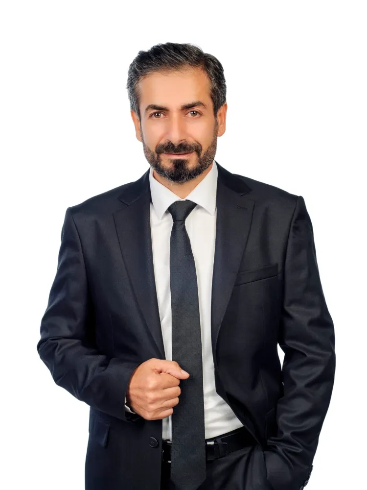 Günün Şıkı: Uğur Gül