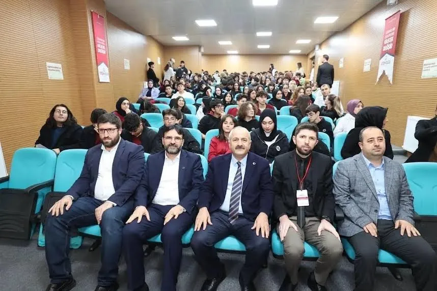 Büyükgöz Kariyer Günleri’nde Gençlerle Buluşuyor