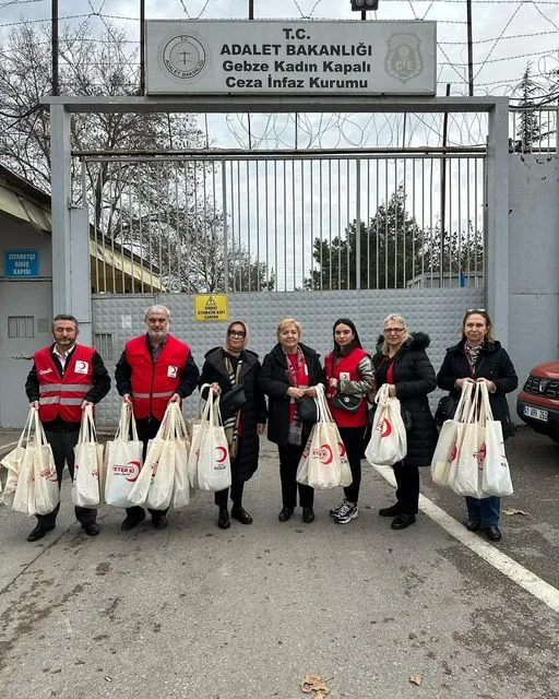 Oya Tunçel Cezaevinde Çalıştı