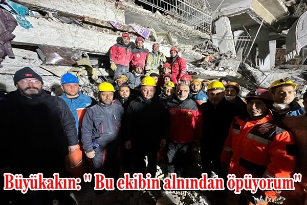 Büyükakın: Bu ekibin alnından öpüyorum