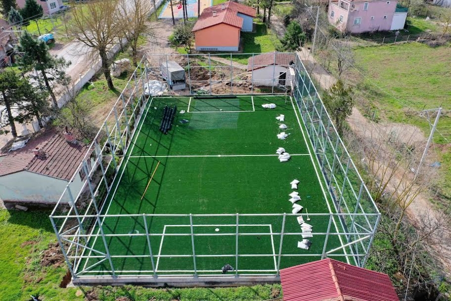Büyükşehir, köylere futbol sahası kazandırıyor 
