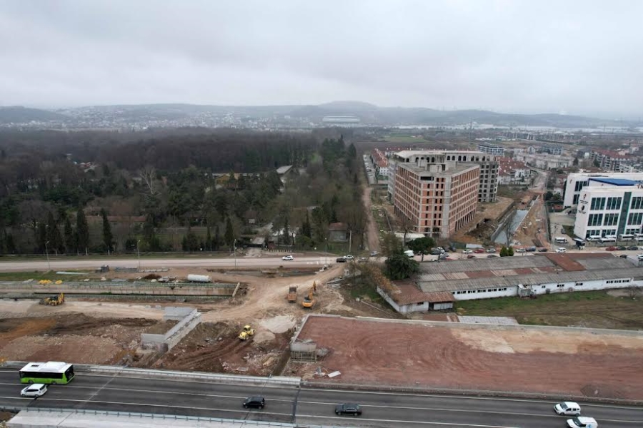 Stadyum yolu süratle devam ediyor