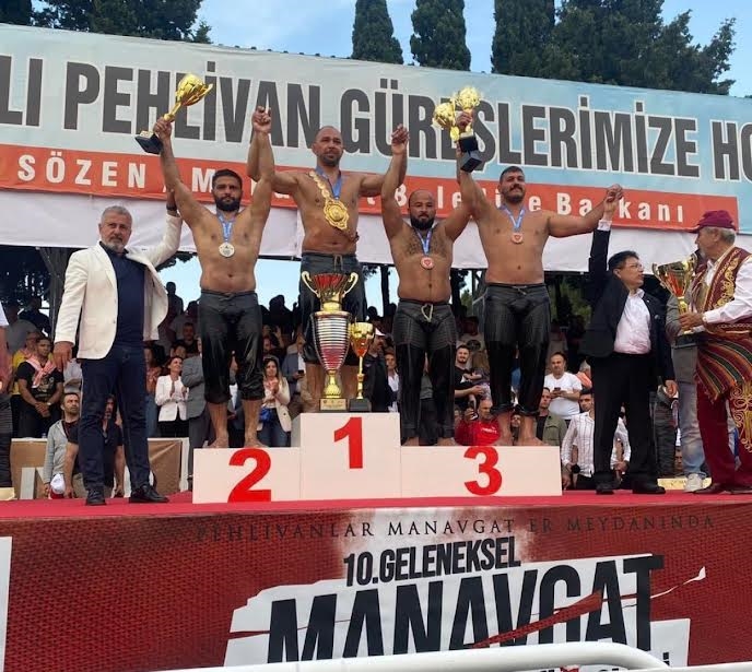 Büyükşehirli pehlivanlar 2023 sezonuna hızlı başladı