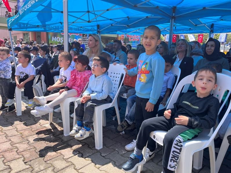 Çocuklar Büyükşehir ile şenlikte doyasıya eğlendi