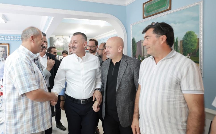 Büyükakın, Erzurum Vakfı’na konuk oldu