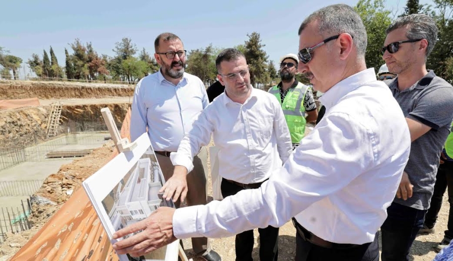 Büyükakın: Umudu paylaşıyor,  engelleri birlikte kaldırıyoruz