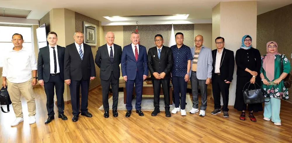 Büyükakın, Padang Belediye Başkanını ağırladı