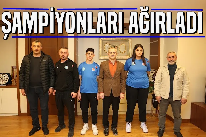 Çiftçi, şampiyon sporcuları ağırladı