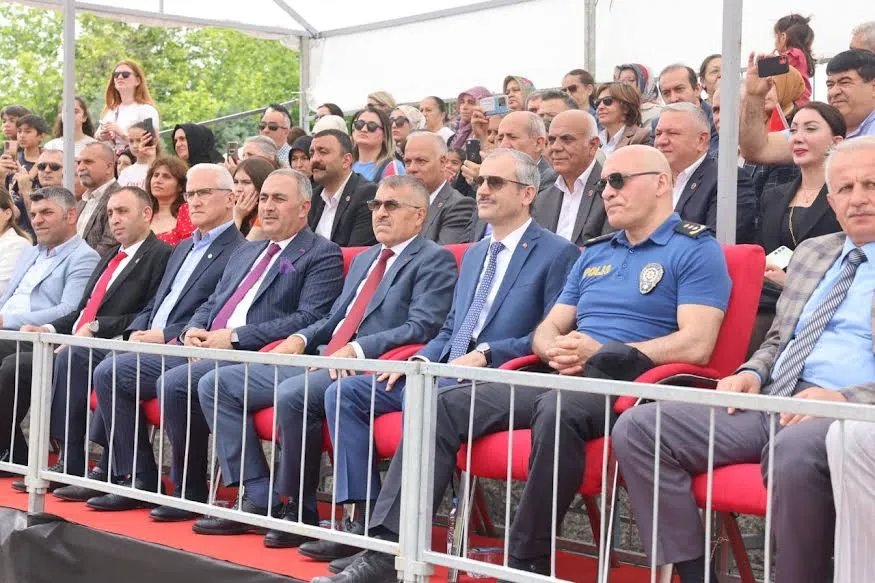 Çayırova’da 19 Mayıs coşkusu