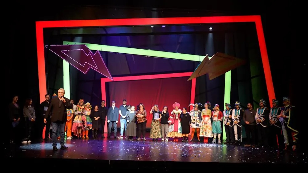 Kocaeli’de perdeler çocuklar için açıldı