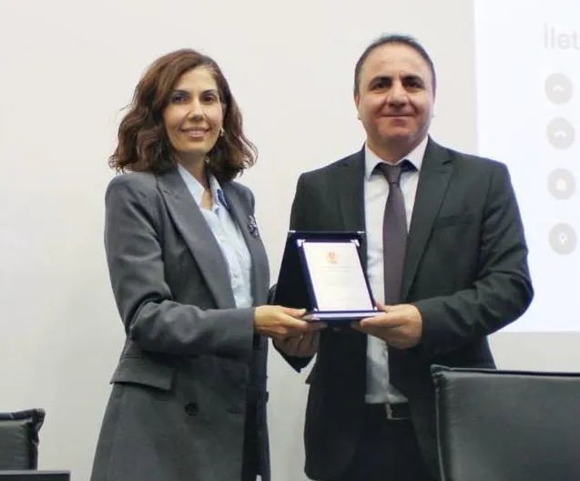 GAZETECİLİKTE YAPAY ZEKA UYGULAMALARI KONUŞULDU