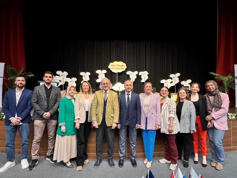 Sıfır atık tiyatrosu 10 bin çocuğa ulaşacak