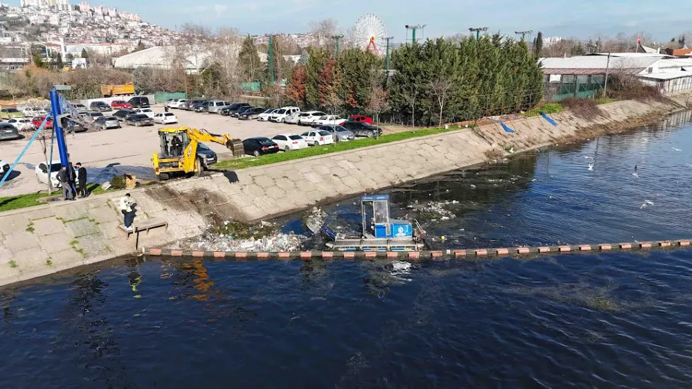 Körfez dört koldan temizleniyor